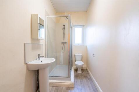 Bathroom.jpg