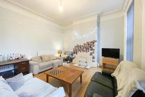 16 ASHGATE-17.jpg