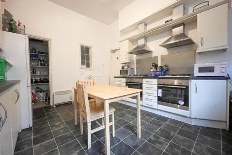 16 ASHGATE-14.jpg