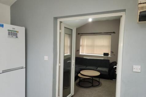 WhatsApp Image 2025-12-12 at 11.29.30.jpeg