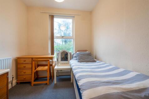 Spare Room- Study.jpg