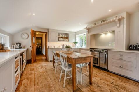 8592744-interior05.jpg
