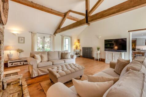 8592744-interior03.jpg