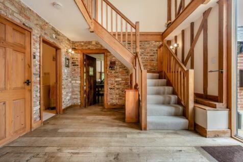 8592744-interior13.jpg
