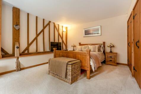 8592744-interior15.jpg