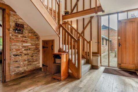 8592744-interior10.jpg