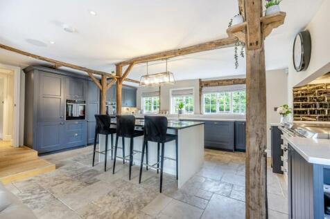 8608560-interior16.jpg