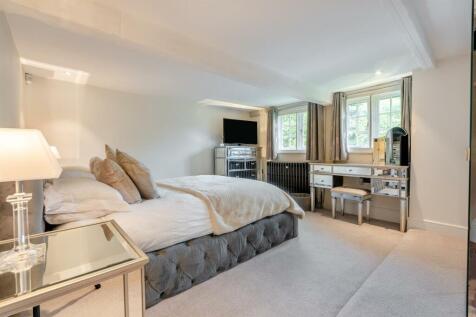 8608560-interior37.jpg