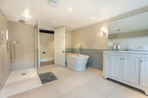 8608560-interior34.jpg