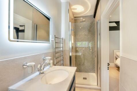 8608560-interior32.jpg