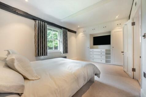 8608560-interior31.jpg