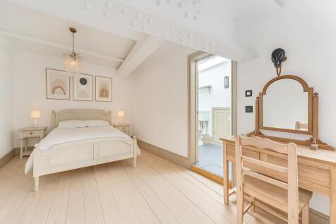 Bedroom.jpeg