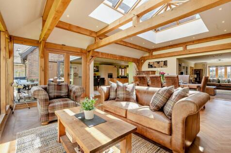 8593143-interior51-800.jpg