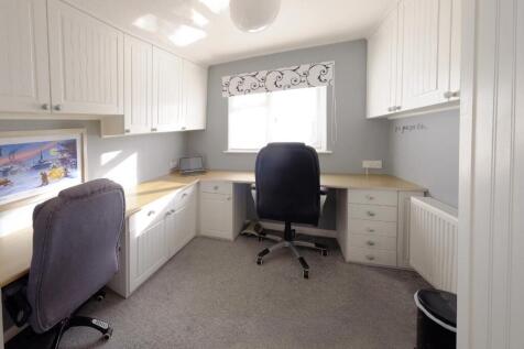 Bedroom 3 / Office