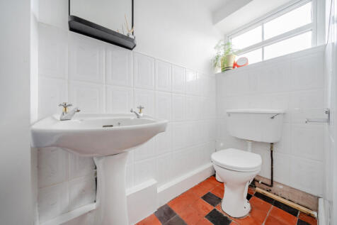 1366071-11-68f646...