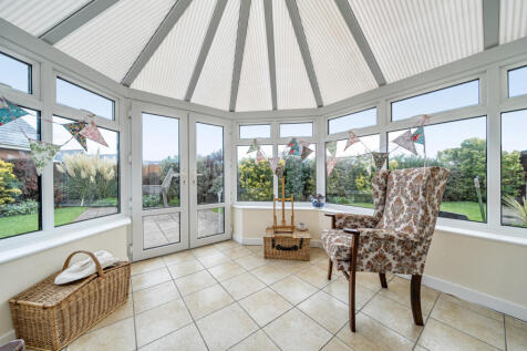 1364598-5-68e67f3...