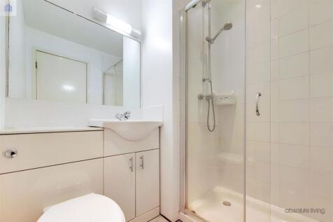 8_Shower Room 1-0.jpg
