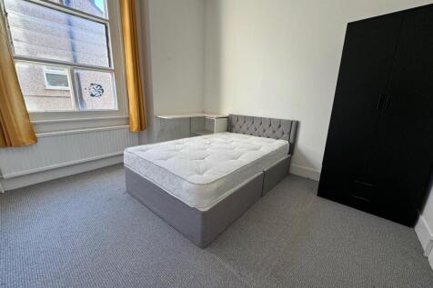 bed 1.jpg
