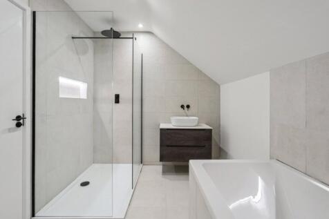 Top Floor Bathroom