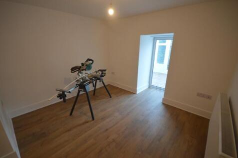 DSC_0029 (Medium).JPG