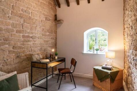 Tall beamed Study corner