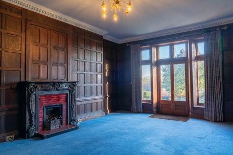 The smoking room with original fire place