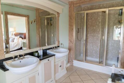 Twin basins