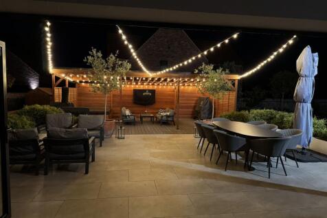 Fantastic entertainment space
