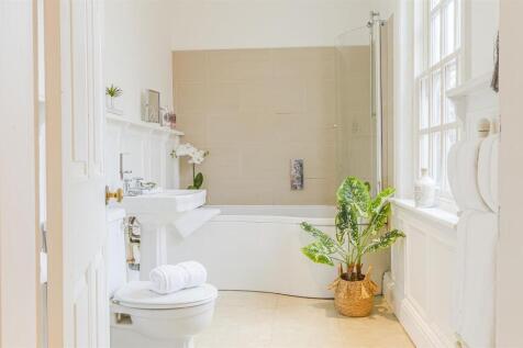 Master ensuite