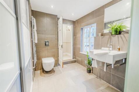 Main shower room
