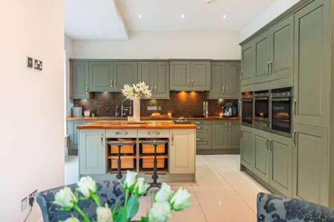 Open plan Country Kitchen/Dining