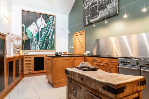 Bespoke hand-crafted kitchen