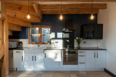 the annex - perfect for teenagers or guests