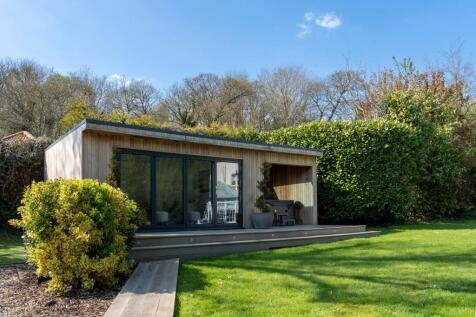 The Garden room with hot tub and woodburner