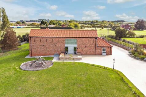 Welcome to Edem Barn...