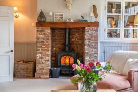 Lounge Fireplace