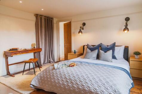 Bedroom 3 with storage and en-suite