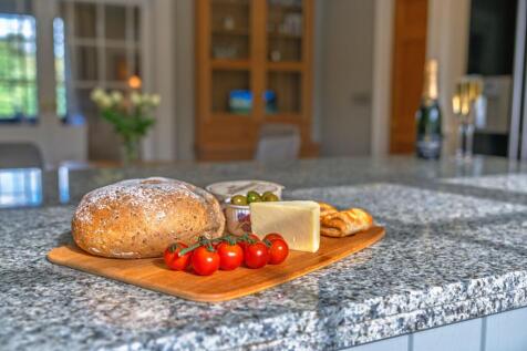 Granite worktops in the large family kitchen