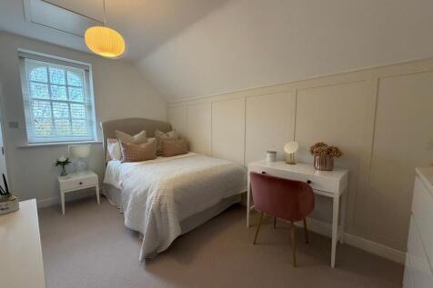 bedroom 3 with ensuite