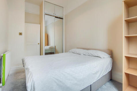 2_Main Bedroom-1