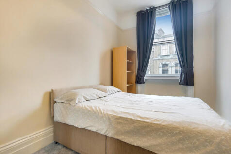 2_Main Bedroom-2