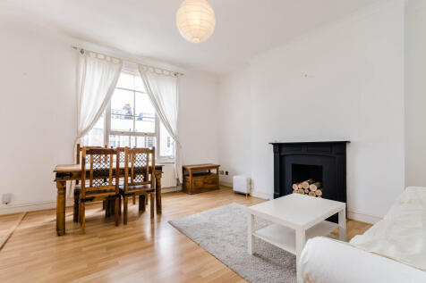Reception Room/Dinin
