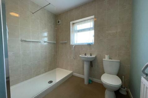 Shower Room.JPEG