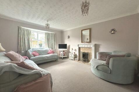 Sitting Room.JPG