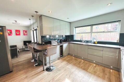 Kitchen..JPEG