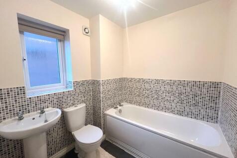 Bathroom.JPG