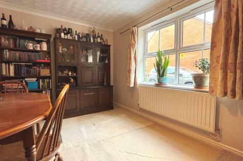 Dining Room.JPG