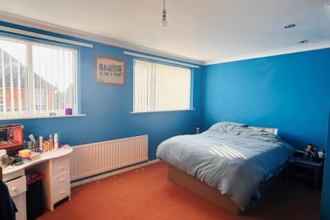 Bedroom One.JPEG