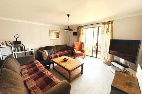 Sitting Room.JPEG