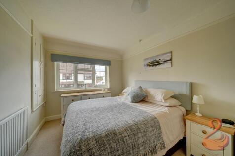 Master Bedroom.jpg